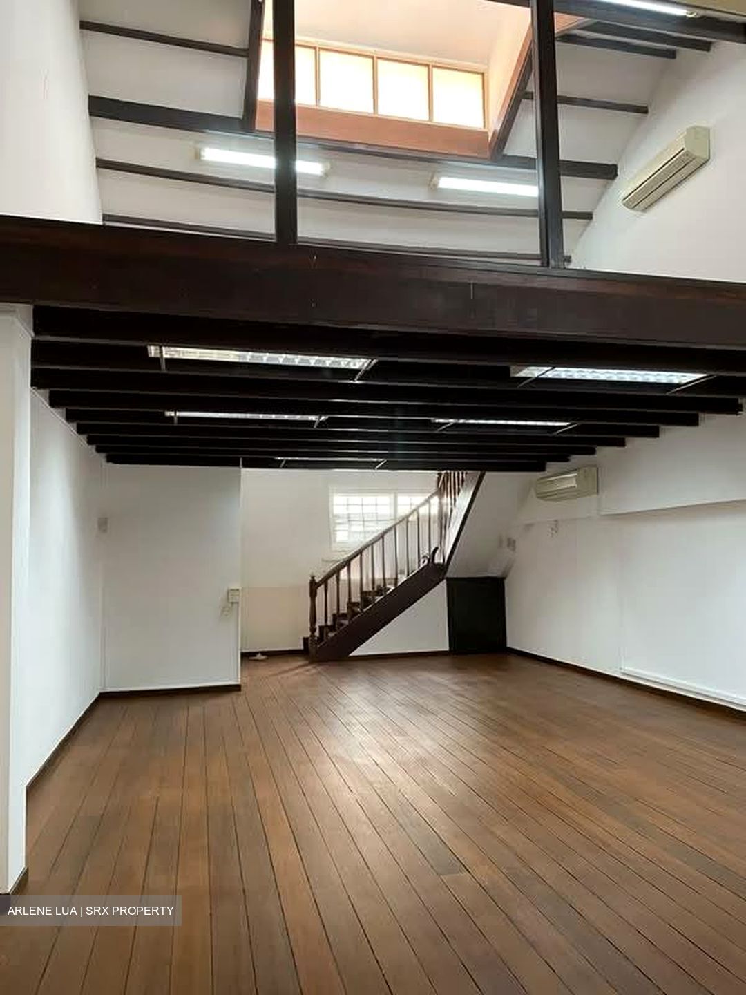 Tras Street (D2), Office #566885781